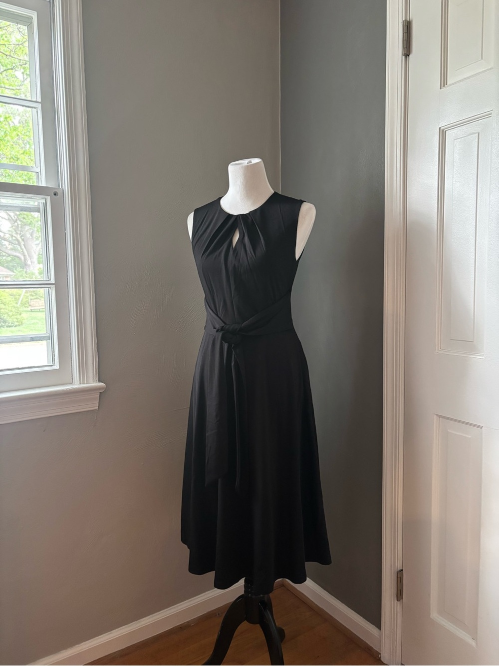 Classic Black Sleeveless Tie-Waist Dress